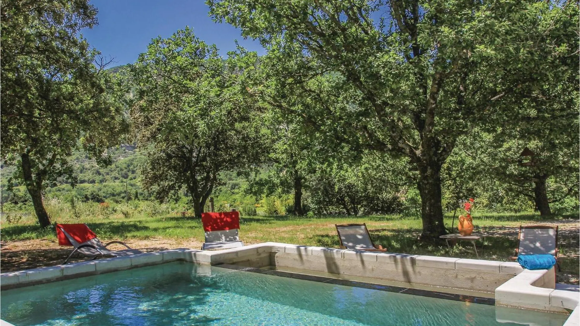 Lovely Home In La Roche St Secret Paulhiet 0*,